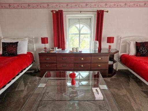 Отель Ty Llew Llandysilio Экстерьер фото
