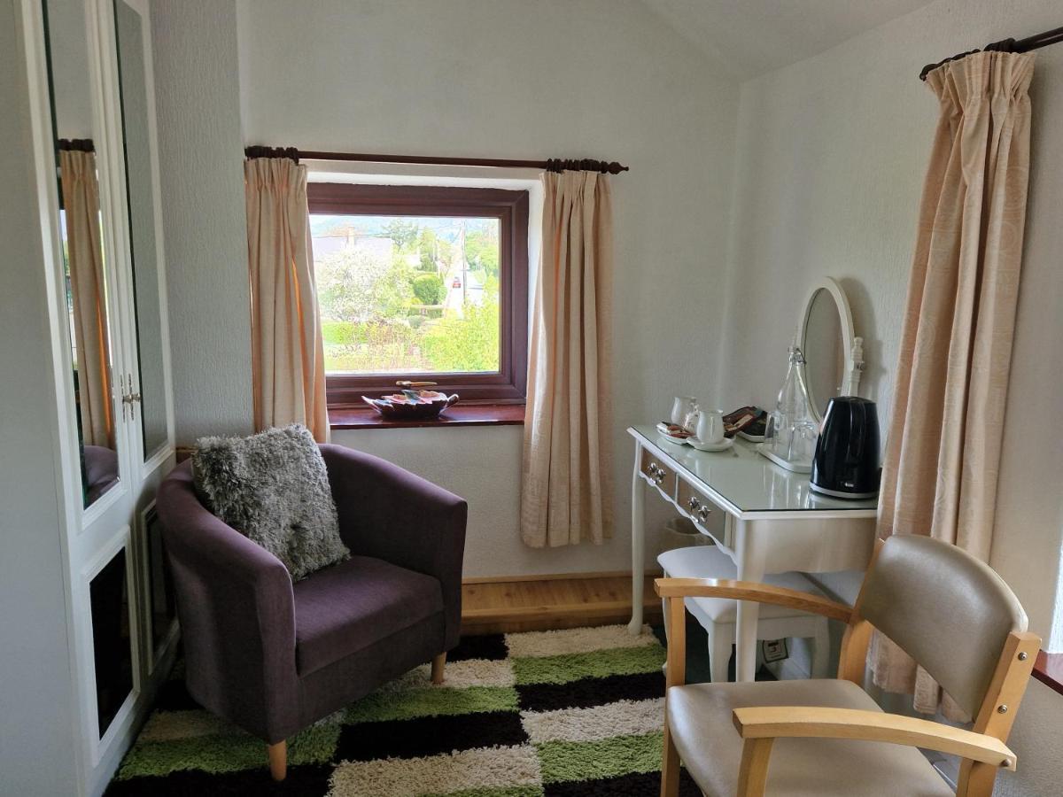 Отель Ty Llew Llandysilio Экстерьер фото